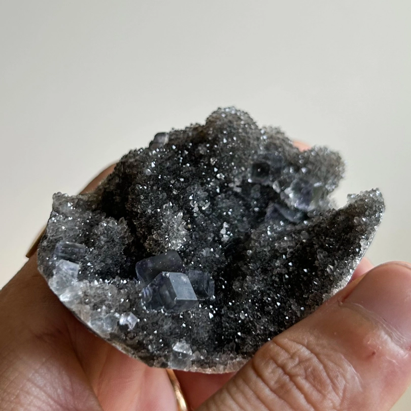 Calcedonio Nero con Fluorite Blu